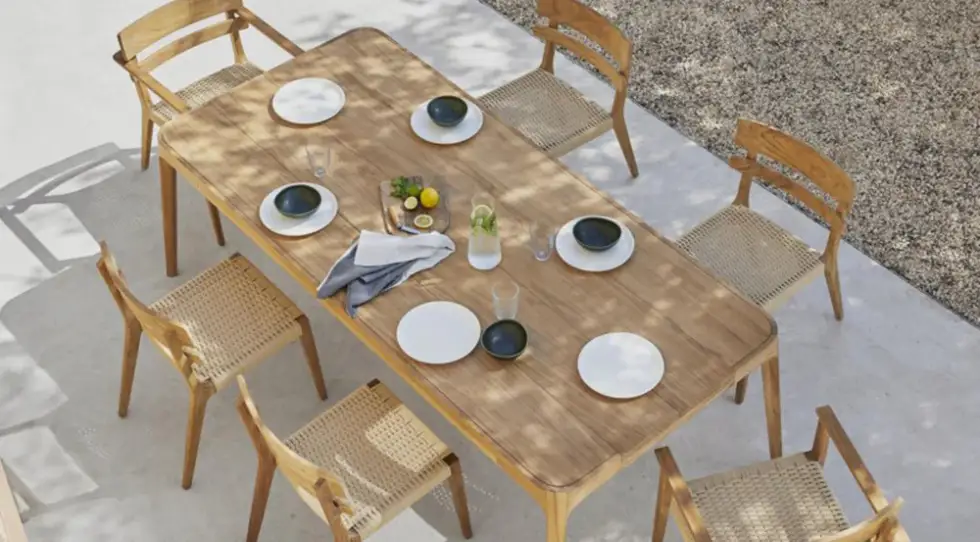 outdoor-dinning-tables-pararel-point