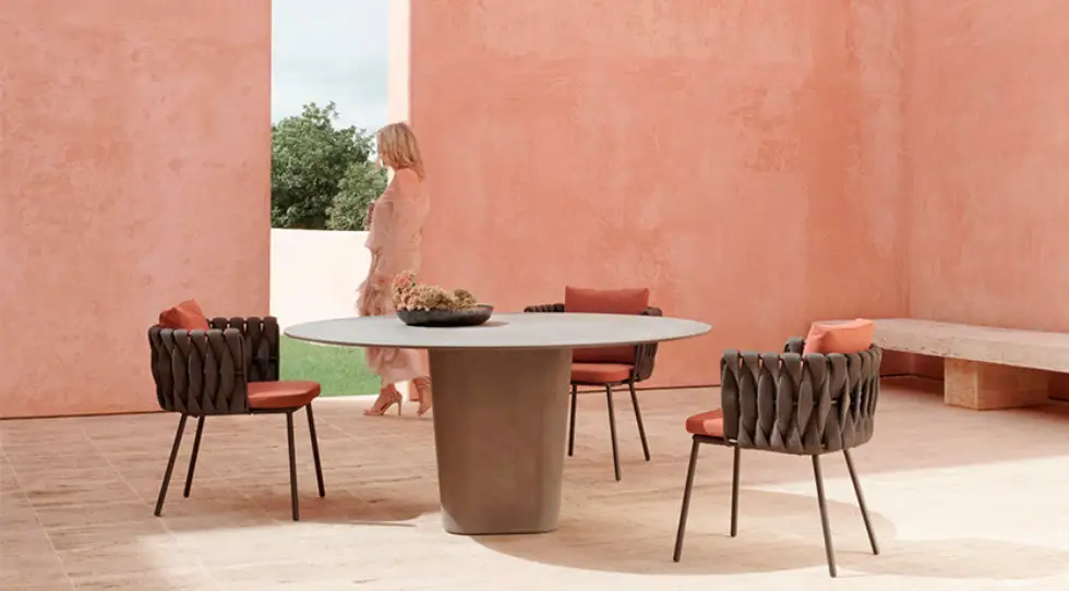 outdoor-dinning-tables-tao-tribu